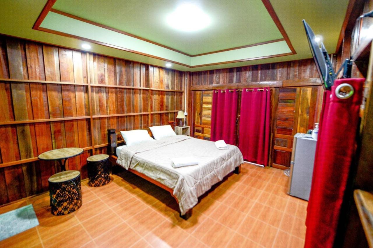 Lop Buri Mrk Resort & Massage מראה חיצוני תמונה