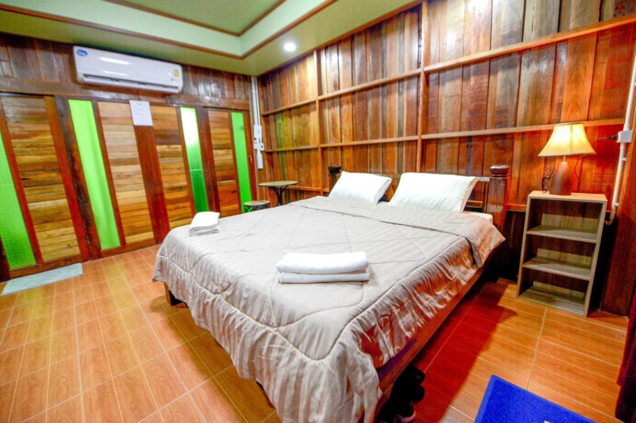 Lop Buri Mrk Resort & Massage מראה חיצוני תמונה