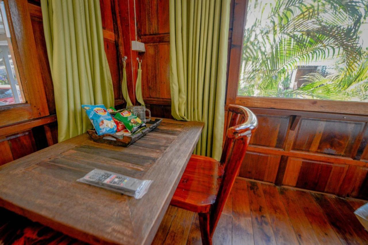 Lop Buri Mrk Resort & Massage מראה חיצוני תמונה