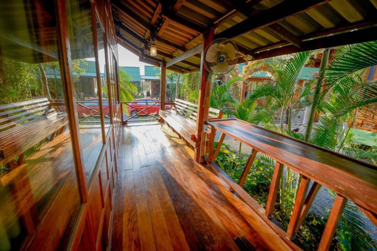 Lop Buri Mrk Resort & Massage מראה חיצוני תמונה