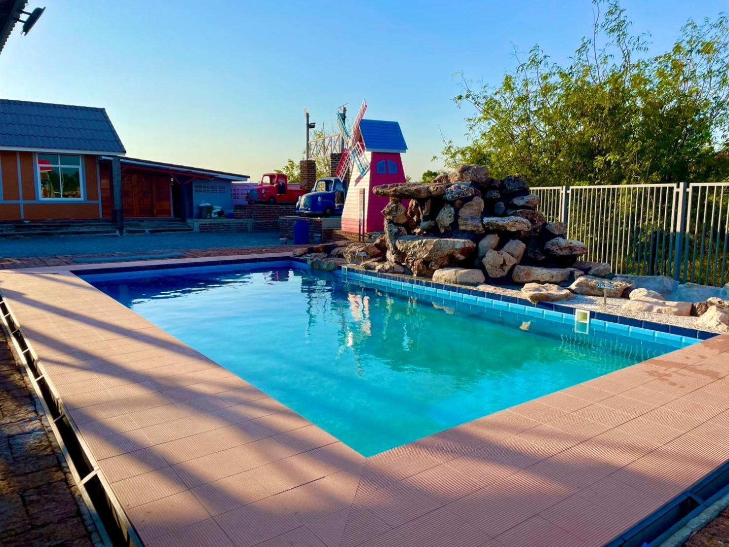Lop Buri Mrk Resort & Massage מראה חיצוני תמונה